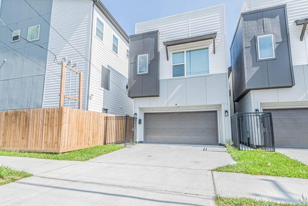 Luxury Home Near Houston Downtown & Medical Center Екстер'єр фото