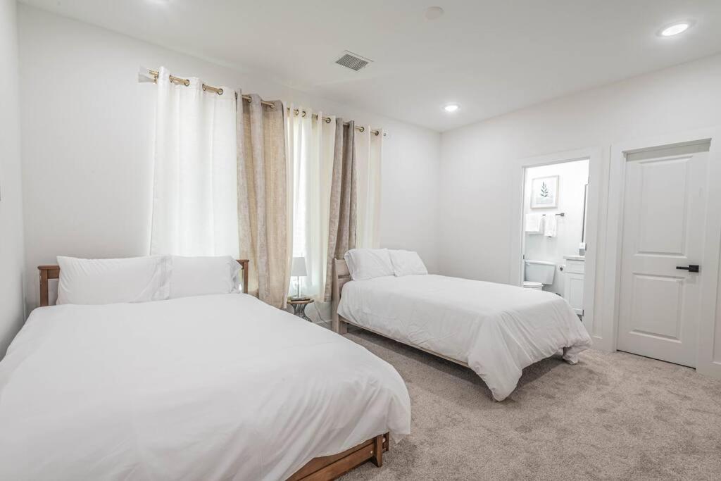Luxury Home Near Houston Downtown & Medical Center Екстер'єр фото