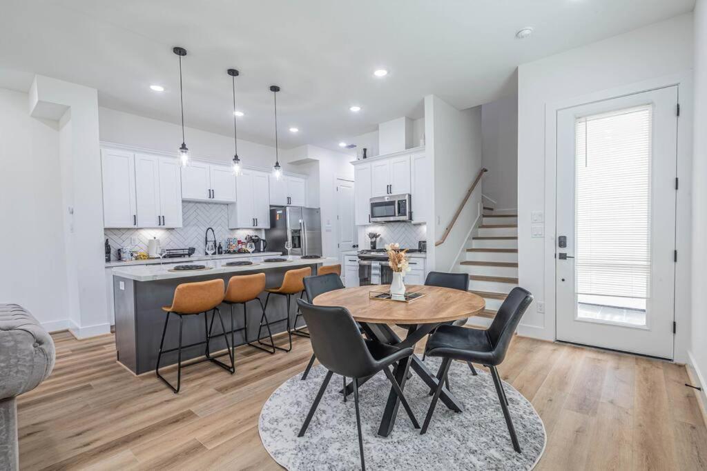 Luxury Home Near Houston Downtown & Medical Center Екстер'єр фото