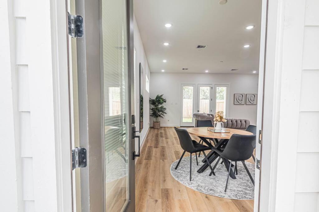 Luxury Home Near Houston Downtown & Medical Center Екстер'єр фото