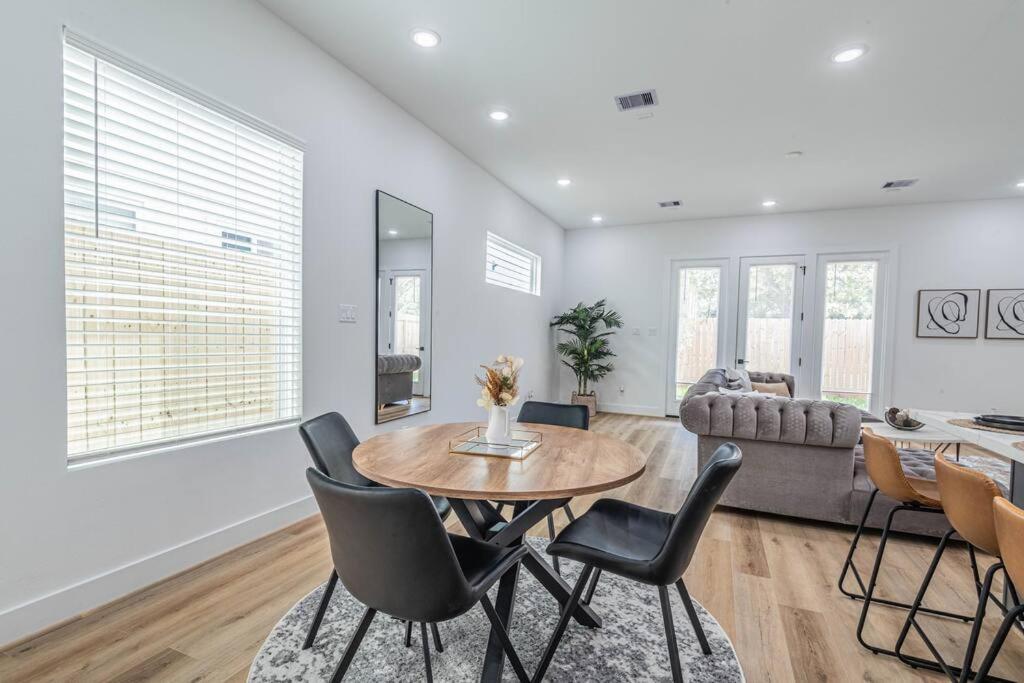 Luxury Home Near Houston Downtown & Medical Center Екстер'єр фото