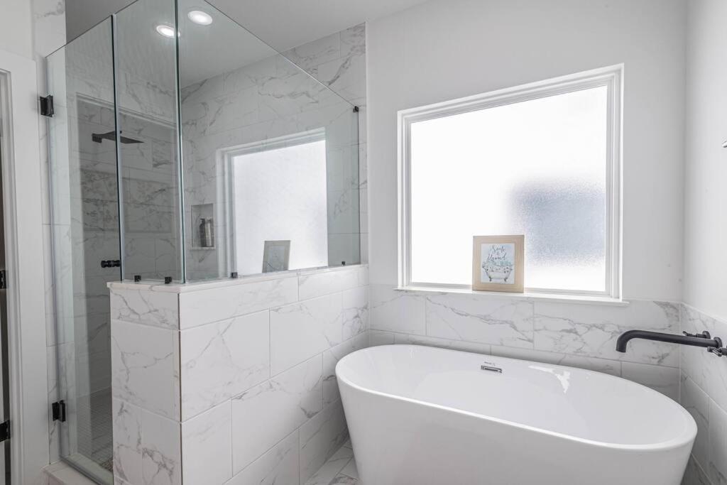Luxury Home Near Houston Downtown & Medical Center Екстер'єр фото