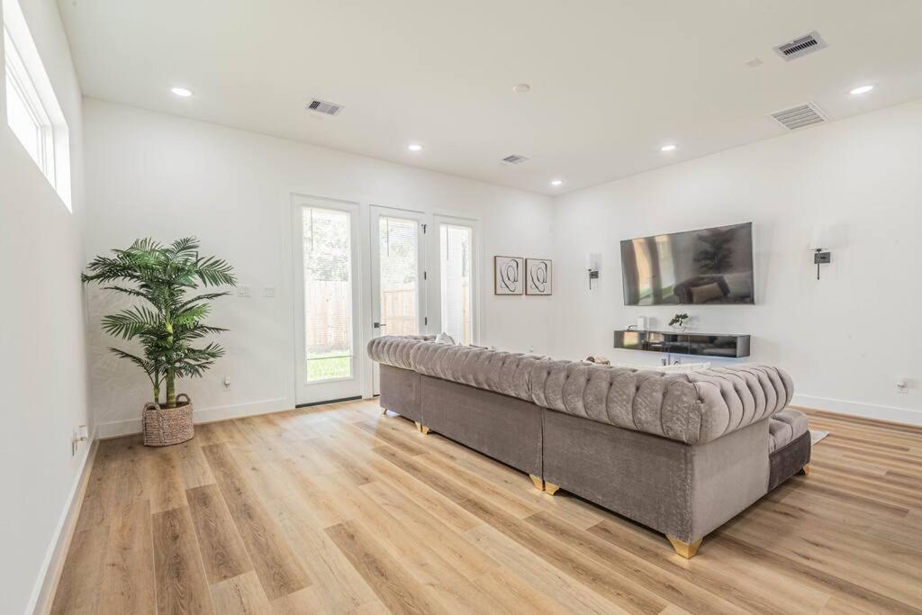 Luxury Home Near Houston Downtown & Medical Center Екстер'єр фото