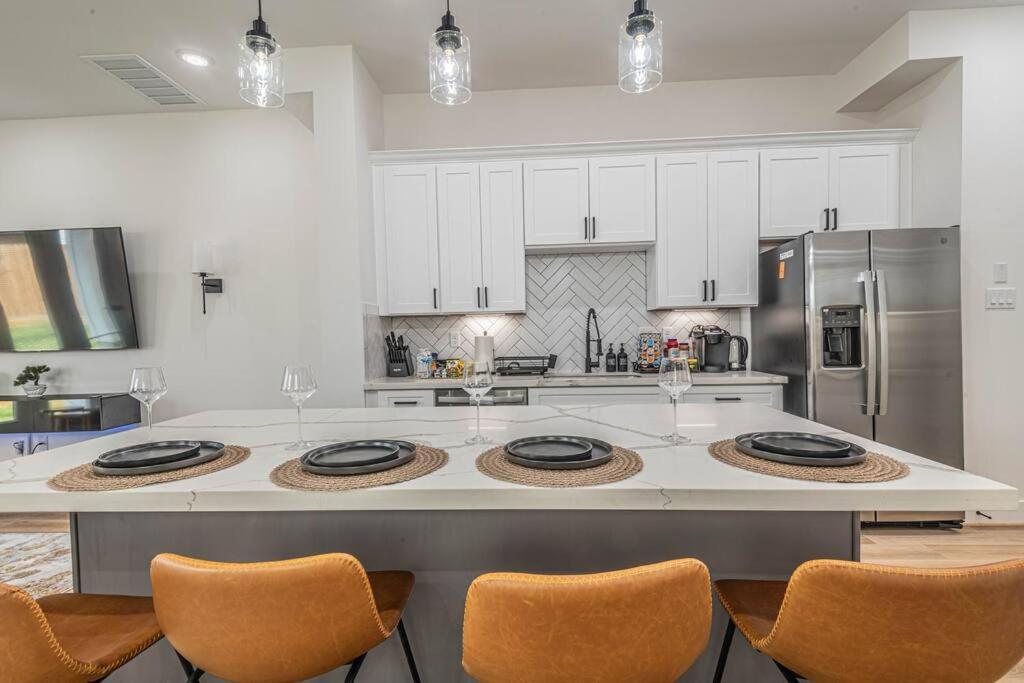 Luxury Home Near Houston Downtown & Medical Center Екстер'єр фото